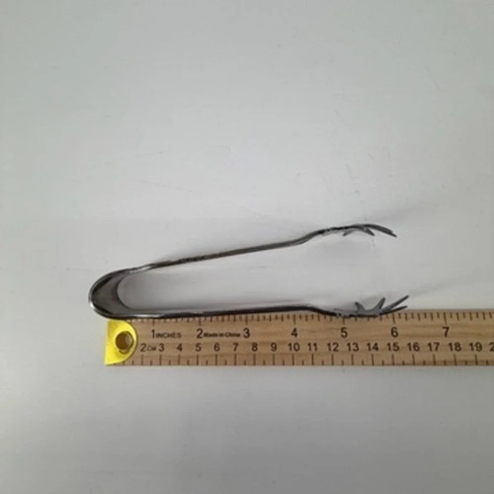 I Freeman & Son Silver Plate Ice Tongs Made in England Shell Claw Vintage 6.25in